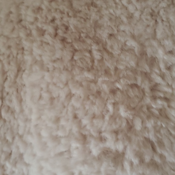 - Plush White Shag Rug - Picture 2 of 3